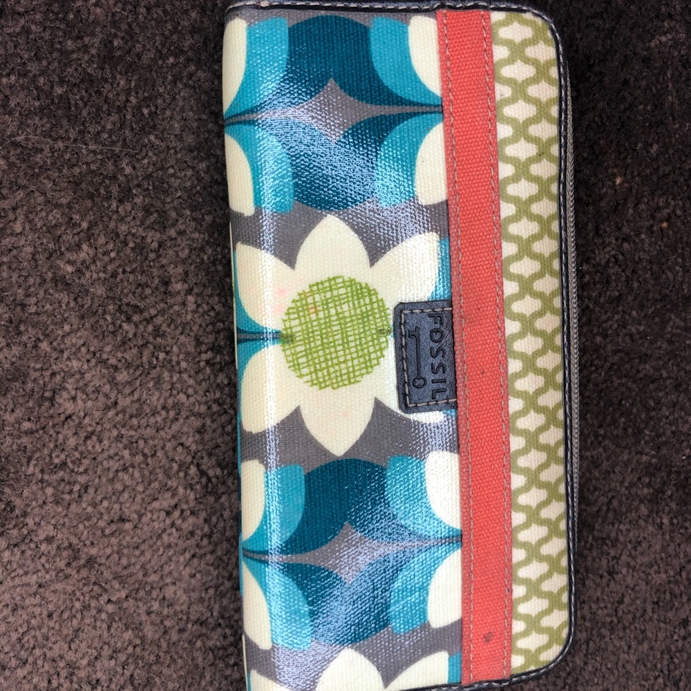 Floral fossil wallet